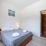 Azzurro- Three Bedroom With Terrace And Hot Tub Azzurro I-donji Lejlighed Komolac
